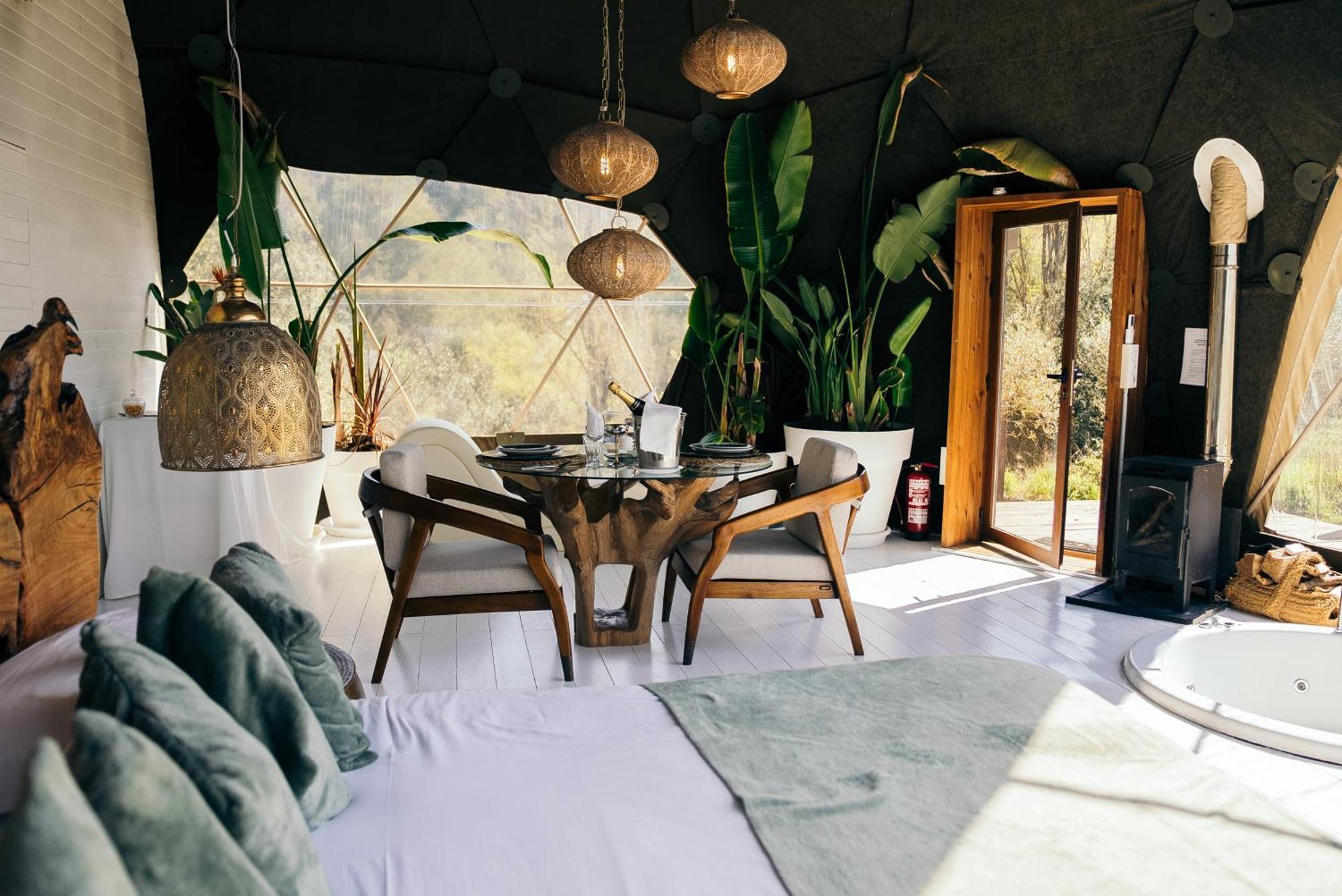 Domo Suites Masia Cal Geperut 巴达洛纳 外观 照片